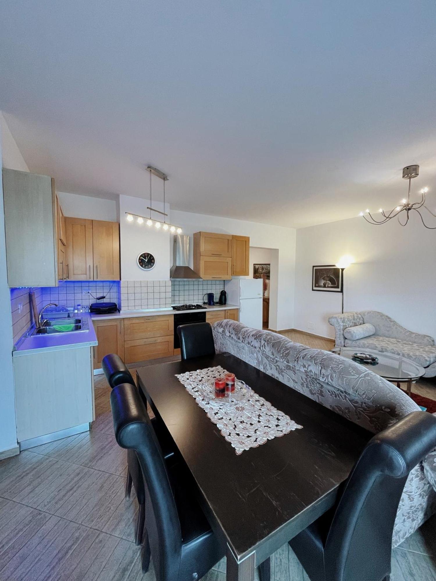 Lovely Apartment Tiranë Ngoại thất bức ảnh